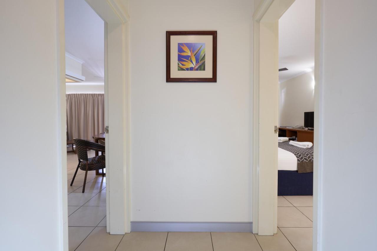 แคร์น ควีนสแลนเดอร์ โฮเต็ล แอนด์ อพาร์ตเมนท์ Aparthotel แคนส์ ภายนอก รูปภาพ
