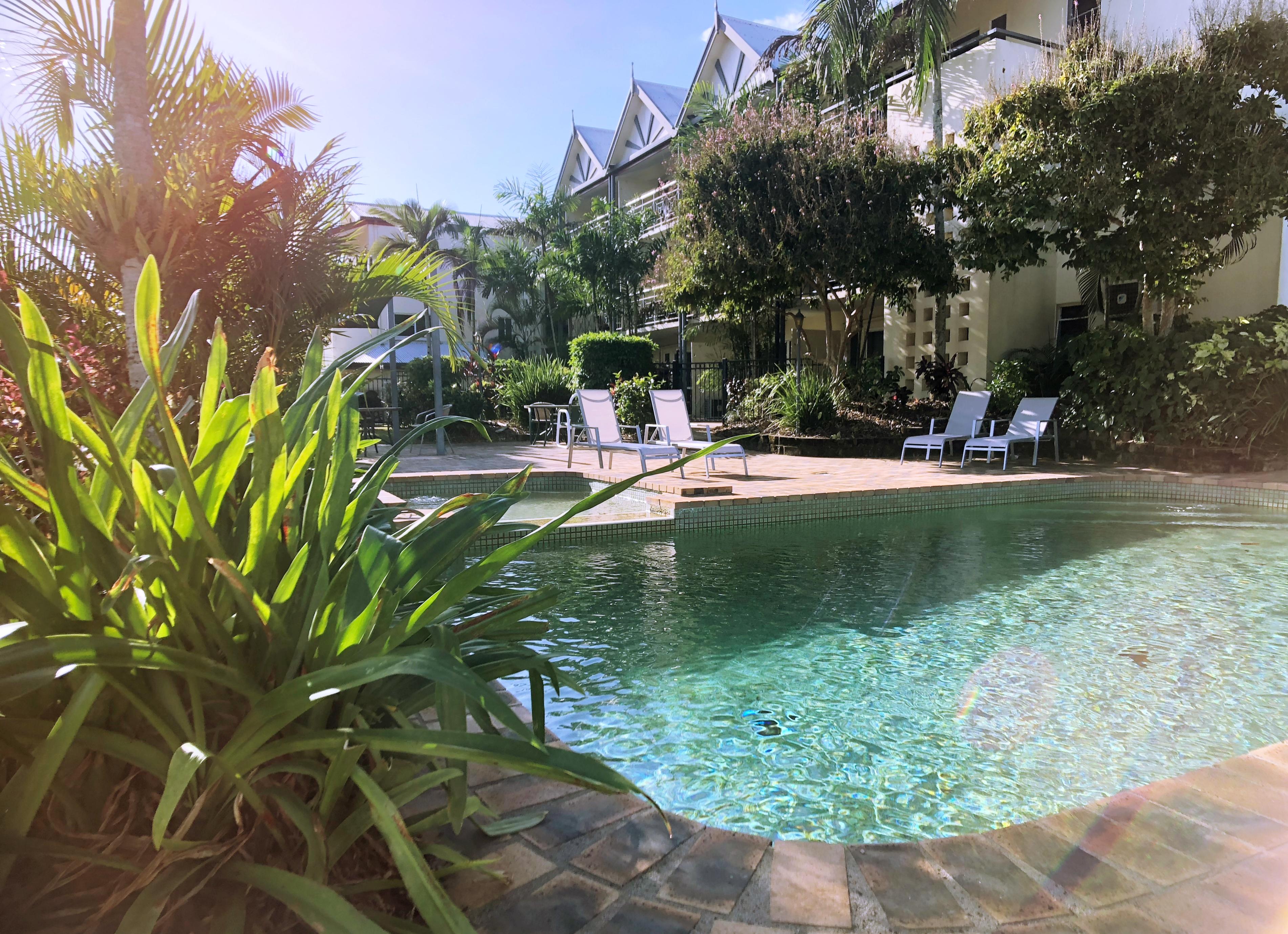แคร์น ควีนสแลนเดอร์ โฮเต็ล แอนด์ อพาร์ตเมนท์ Aparthotel แคนส์ ภายนอก รูปภาพ